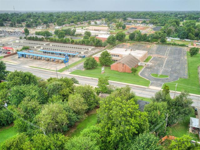 1738 N Meridian Avenue, Oklahoma City, OK 73107