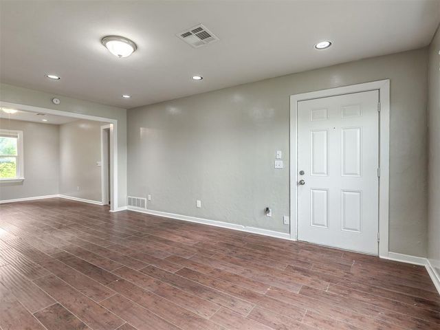 1738 N Meridian Avenue, Oklahoma City, OK 73107