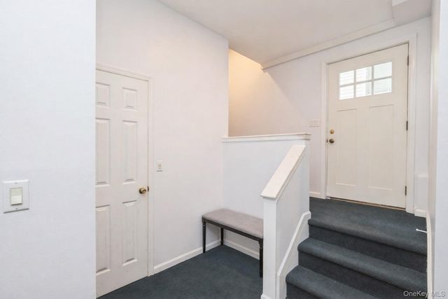 6 Valley Lane, Huntington, NY 11743