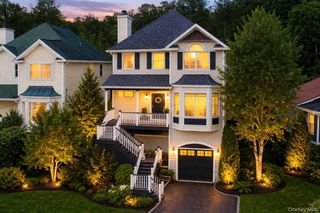 6 Valley Lane, Huntington, NY 11743