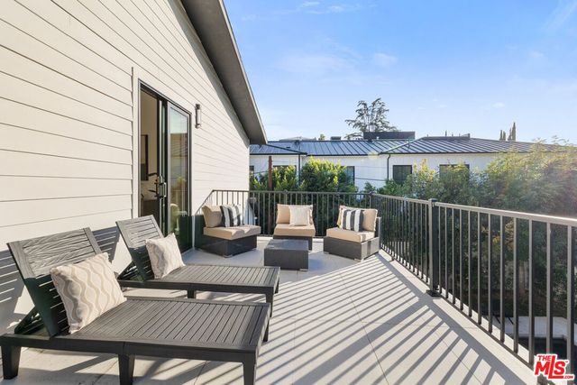 4535 Haskell Avenue, Encino, CA 91436