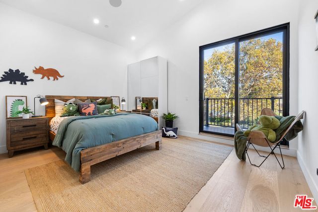 4535 Haskell Avenue, Encino, CA 91436