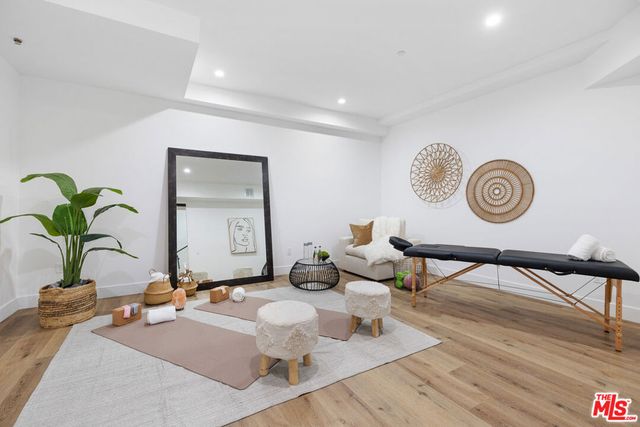 4535 Haskell Avenue, Encino, CA 91436