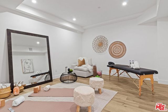 4535 Haskell Avenue, Encino, CA 91436