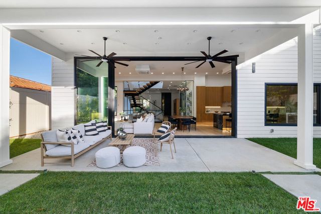 4535 Haskell Avenue, Encino, CA 91436