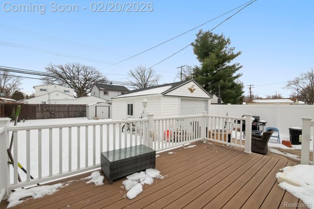 8019 Roosevelt Street, Taylor, MI 48180