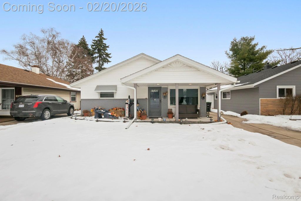 8019 Roosevelt Street, Taylor, MI 48180