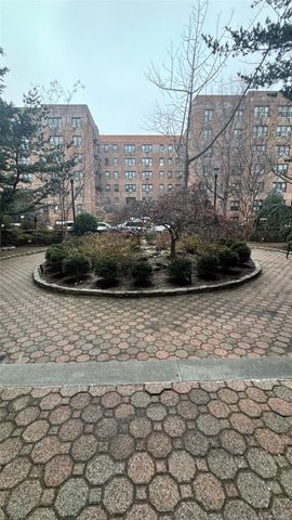 67-35 Yellowstone Boulevard 60, Forest Hills, NY 11375