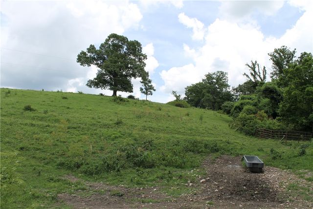 12502 Slaughter Pen Road, Bentonville, AR 72712