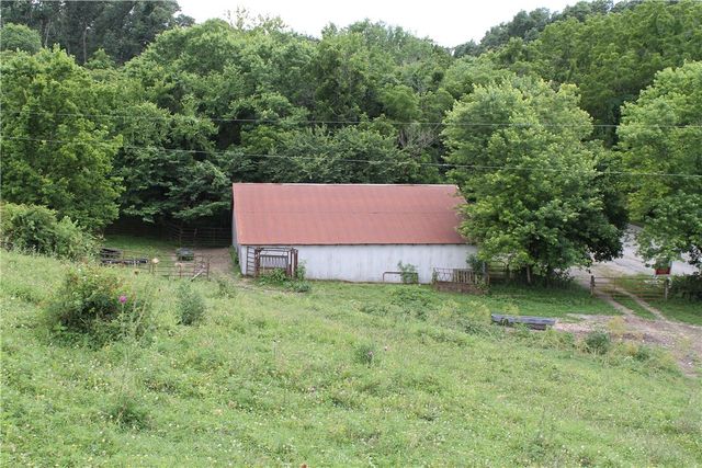 12502 Slaughter Pen Road, Bentonville, AR 72712