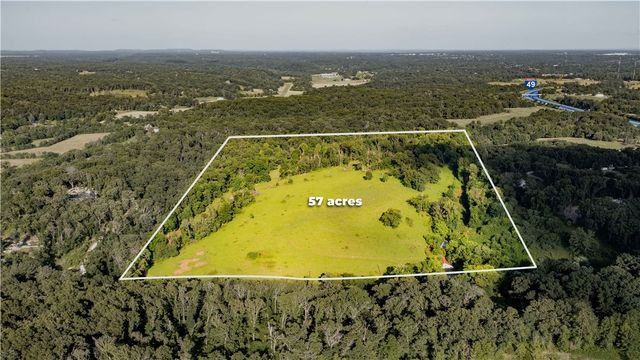 12502 Slaughter Pen Road, Bentonville, AR 72712