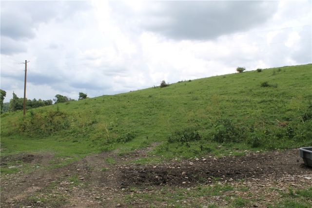 12502 Slaughter Pen Road, Bentonville, AR 72712