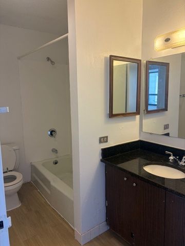 5100 N Marine Drive 3H, Chicago, IL 60640