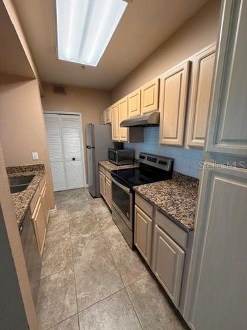 404 SUMMIT RIDGE PLACE 212, Longwood, FL 32779