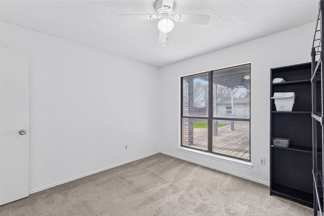 2903 Hunters Point Lane, Carrollton, TX 75007