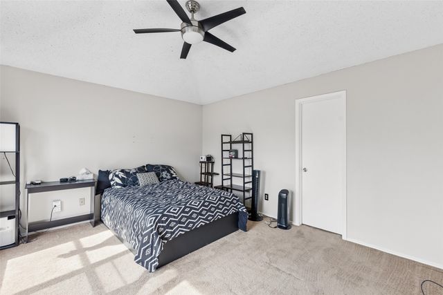 2903 Hunters Point Lane, Carrollton, TX 75007