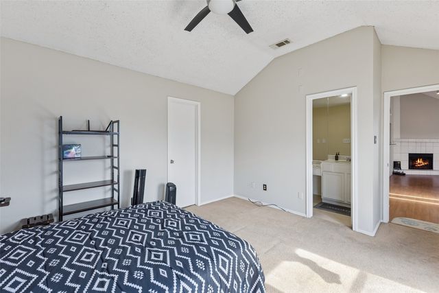 2903 Hunters Point Lane, Carrollton, TX 75007