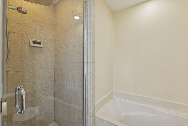 2903 Hunters Point Lane, Carrollton, TX 75007