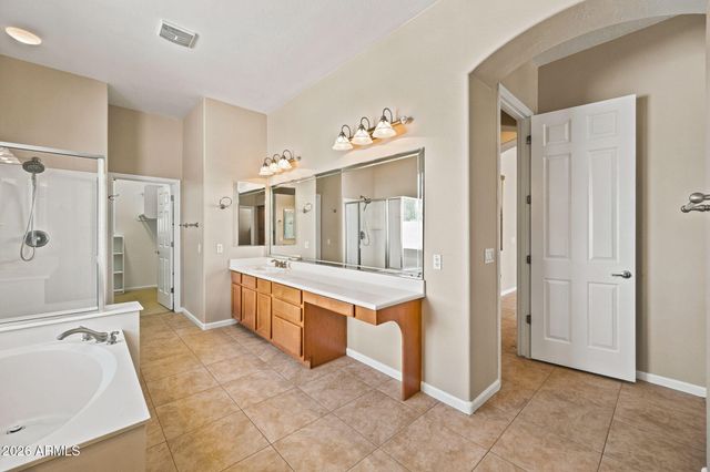 952 E FIELDSTONE Place, Chandler, AZ 85249