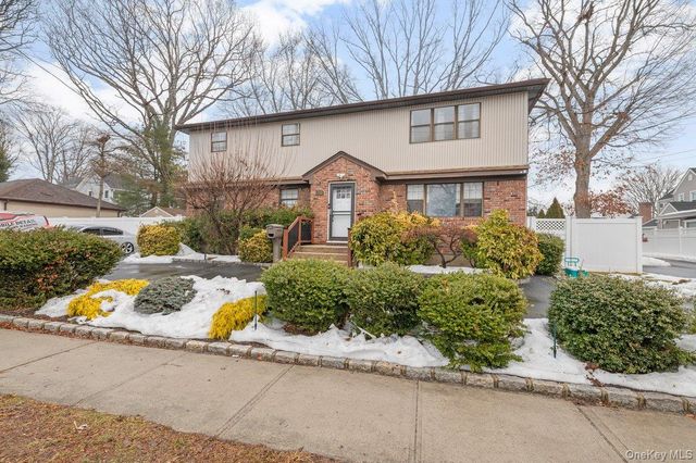 758 Stewart Avenue, Bethpage, NY 11714