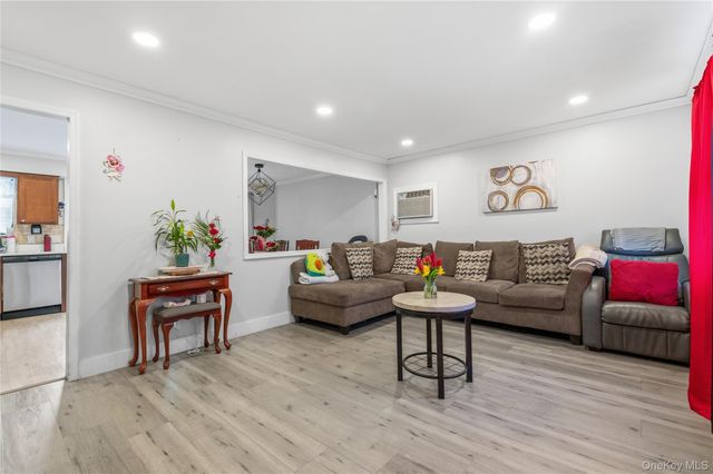 758 Stewart Avenue, Bethpage, NY 11714