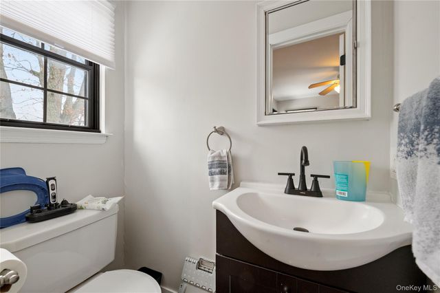 758 Stewart Avenue, Bethpage, NY 11714