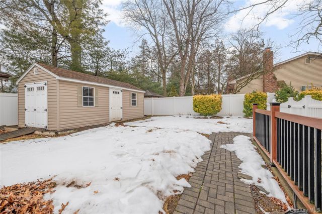 758 Stewart Avenue, Bethpage, NY 11714