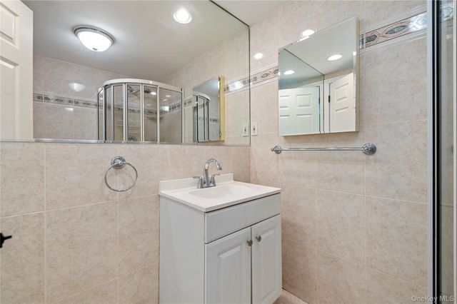 758 Stewart Avenue, Bethpage, NY 11714