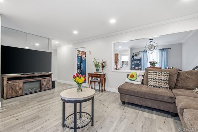 758 Stewart Avenue, Bethpage, NY 11714