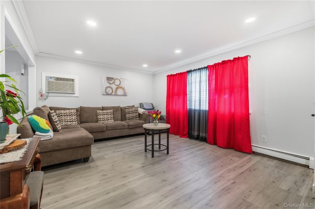 758 Stewart Avenue, Bethpage, NY 11714