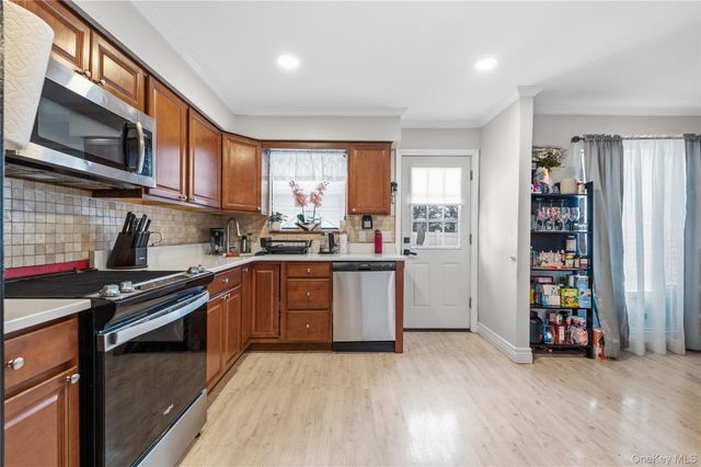 758 Stewart Avenue, Bethpage, NY 11714