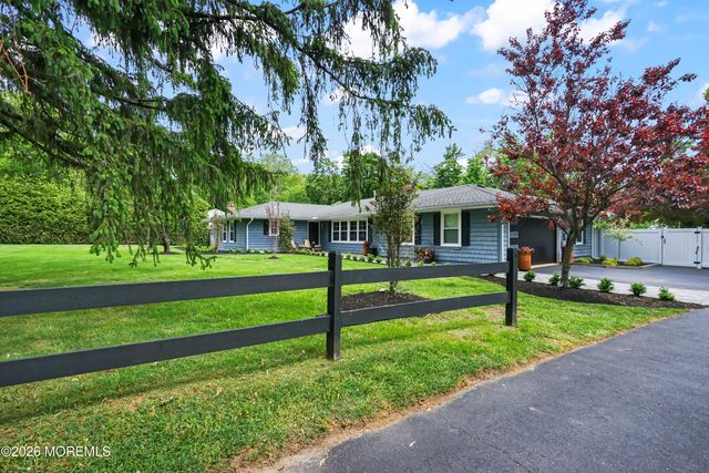 17 Ballantine Road, Middletown, NJ 07748