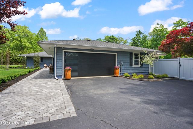 17 Ballantine Road, Middletown, NJ 07748