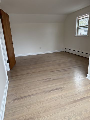 318 2nd Avenue, Libertyville, IL 60048