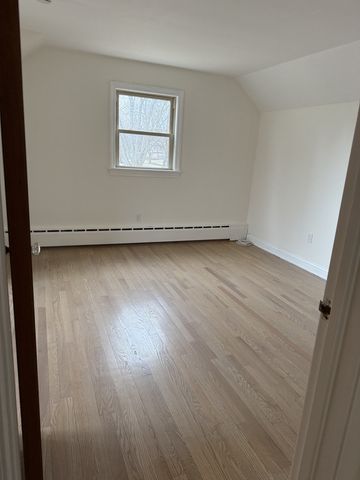 318 2nd Avenue, Libertyville, IL 60048