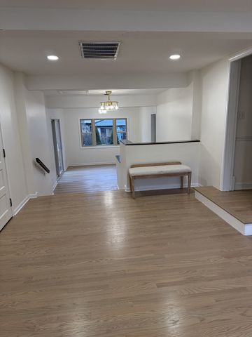 318 2nd Avenue, Libertyville, IL 60048