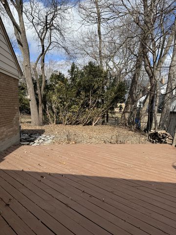 318 2nd Avenue, Libertyville, IL 60048