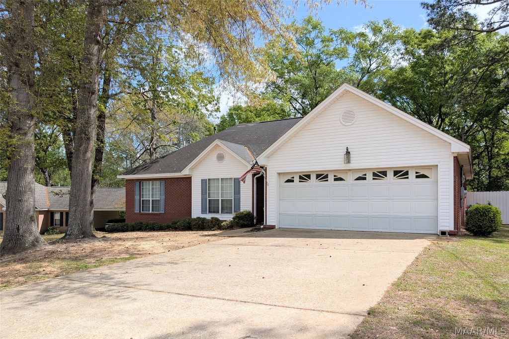 164 WHITLEY Road, Deatsville, AL 36022