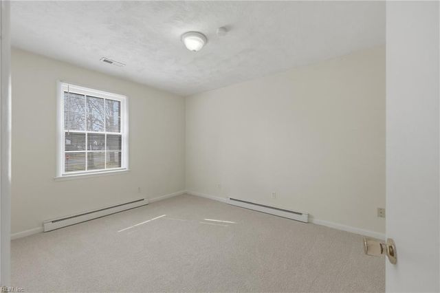 4101 Forresthills DR, Portsmouth, VA 23703