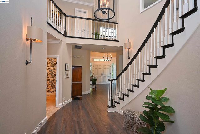 16 Ardendale Ct, Alamo, CA 94507