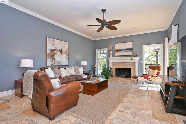 16 Ardendale Ct, Alamo, CA 94507