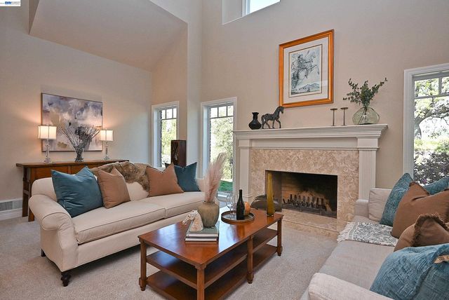 16 Ardendale Ct, Alamo, CA 94507