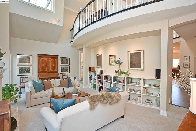 16 Ardendale Ct, Alamo, CA 94507