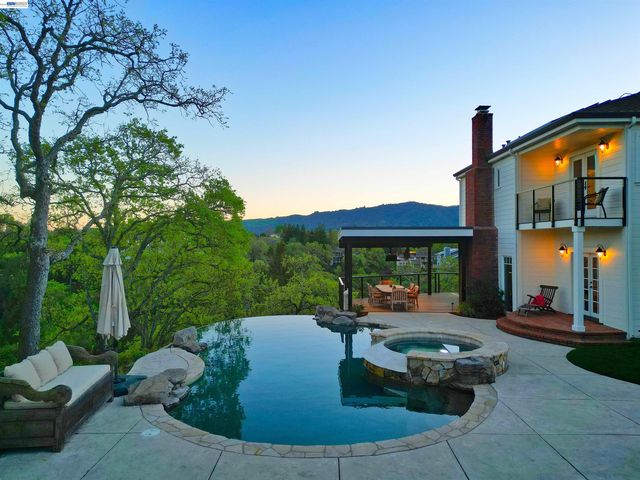 16 Ardendale Ct, Alamo, CA 94507