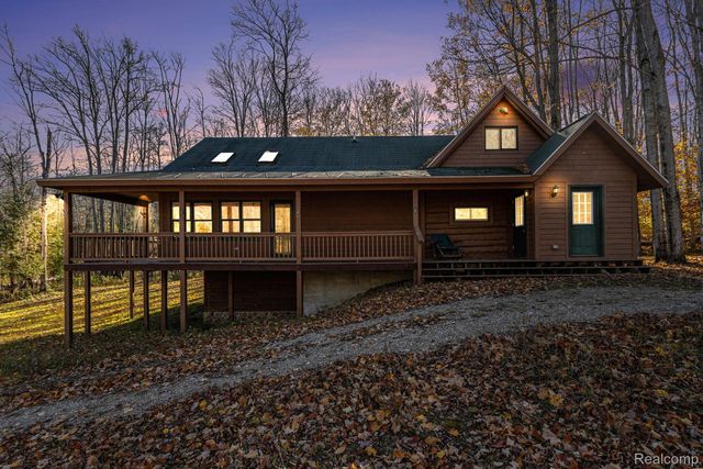 2446 Spayde Road, Charlevoix, MI 49720