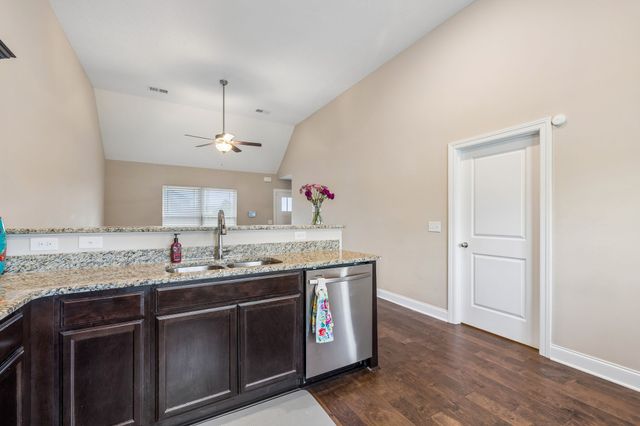 5444 Marisack Ct, Christiana, TN 37037