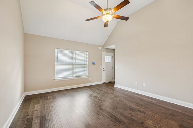5444 Marisack Ct, Christiana, TN 37037