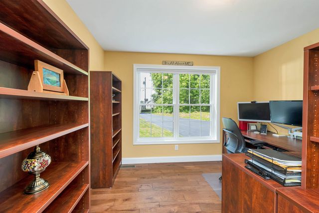 16 Palm Lane, Alton, NH 03809