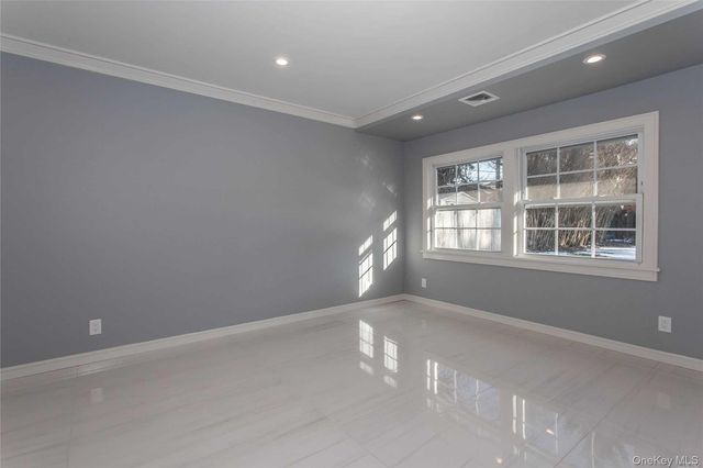 292 Acre Lane, Hicksville, NY 11801