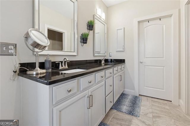 815 Paden Street, Woodstock, GA 30188